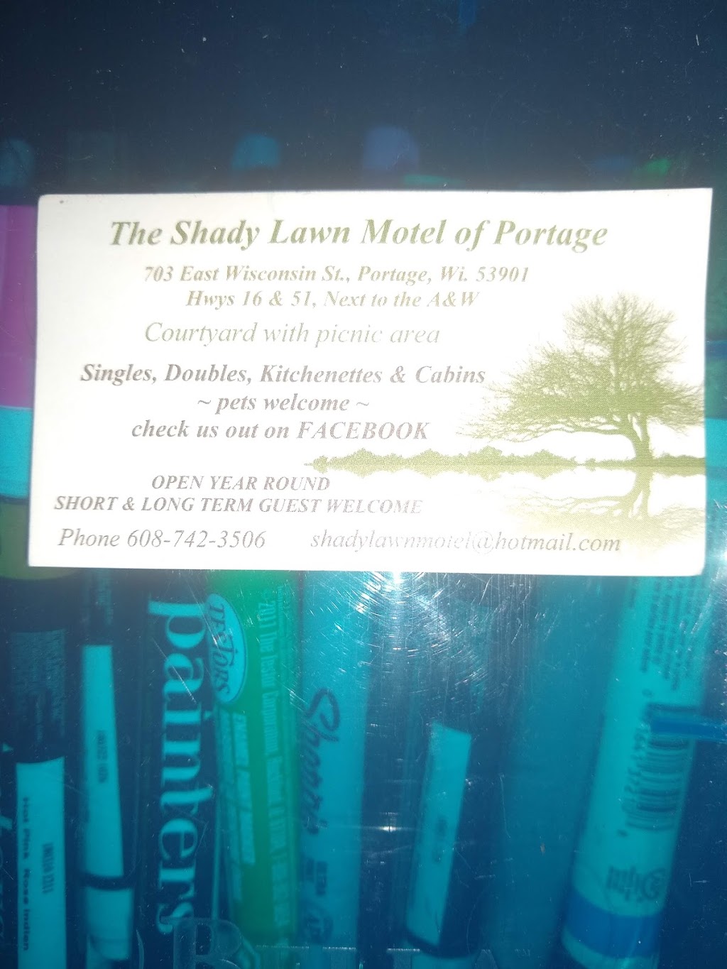Shady Lawn Motel | 703 E Wisconsin St, Portage, WI 53901, USA | Phone: (608) 742-3506
