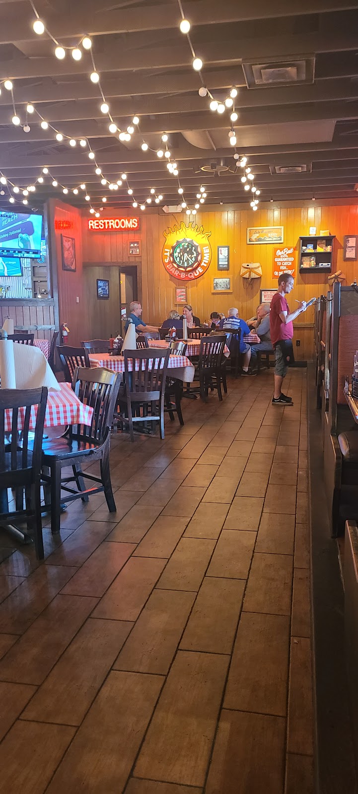 Famous Daves Bar-B-Que | 8820 US-31 S, Greenwood, IN 46227, USA | Phone: (317) 859-1102