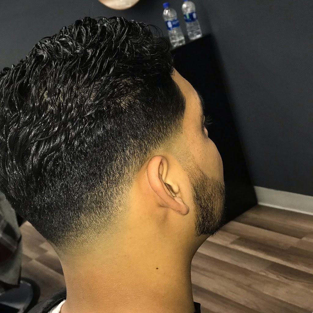 Hi Def Cuts | 116 SW 153rd St, Burien, WA 98166, USA | Phone: (206) 743-8366