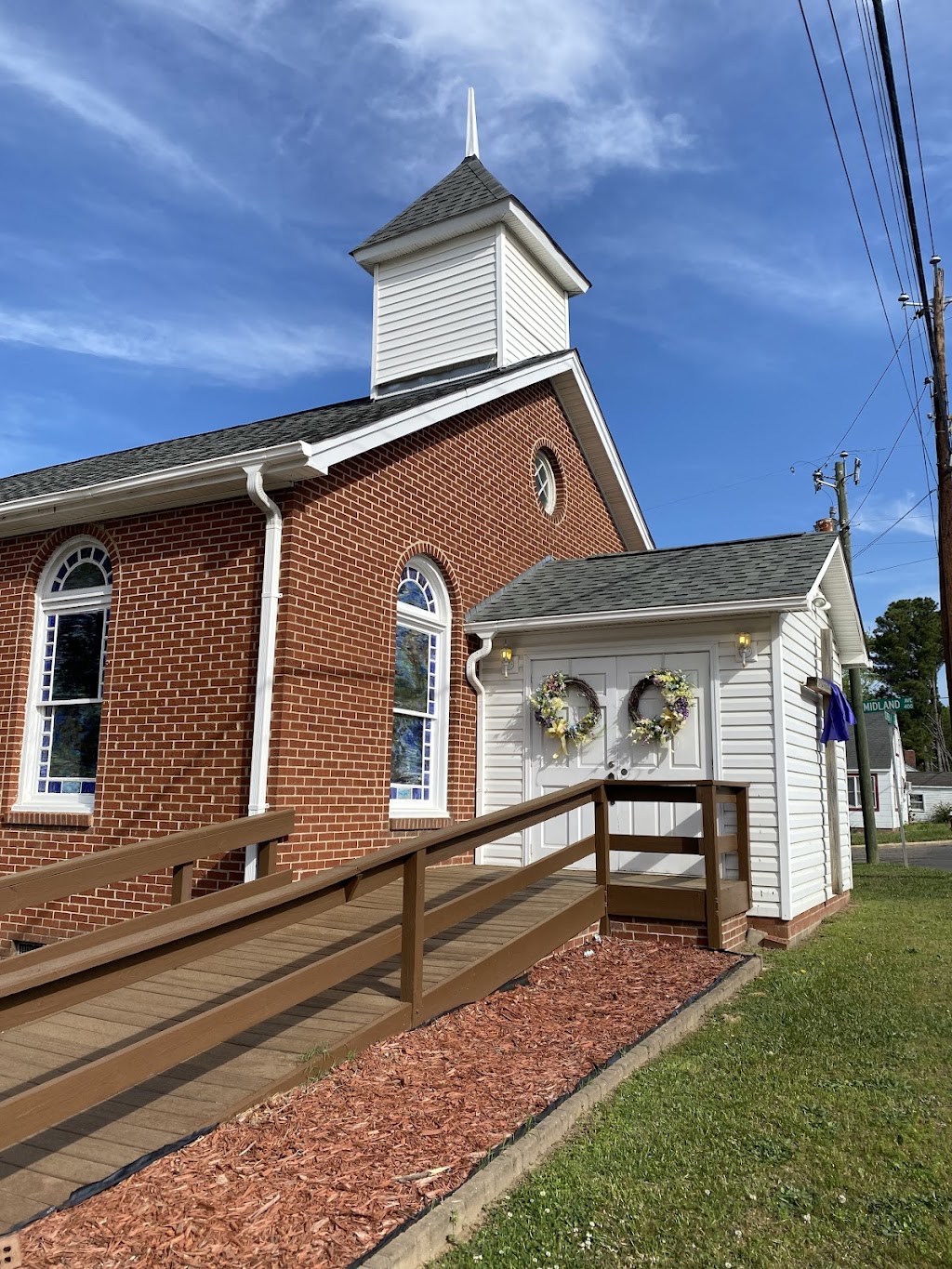 The Upper Room | 115 N 7th St, Sanford, NC 27330, USA | Phone: (919) 721-3377