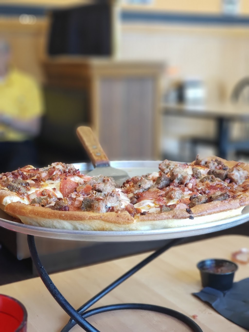 Fatbob Pizza | 1739 Pearl Rd, Brunswick, OH 44212, USA | Phone: (330) 273-5455