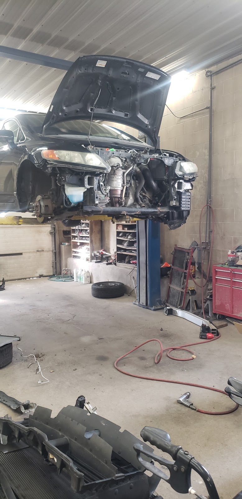 Jims Auto & Body Shop | 128 E 10th St, Connersville, IN 47331, USA | Phone: (765) 827-1534