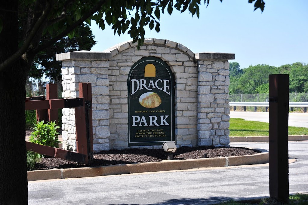 Drace Park | 2310 Cedar Valley Rd, St. Louis, MO 63131, USA | Phone: (314) 587-2838