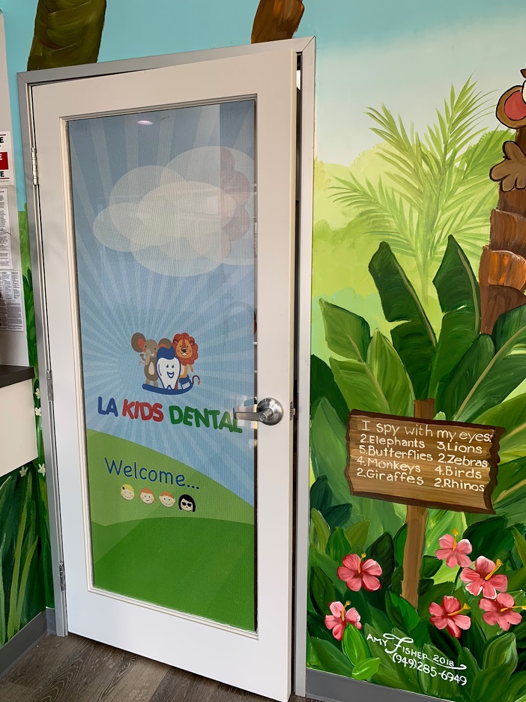 LA Kids Dental | 10835 Oxnard St, North Hollywood, CA 91606, USA | Phone: (818) 945-9458