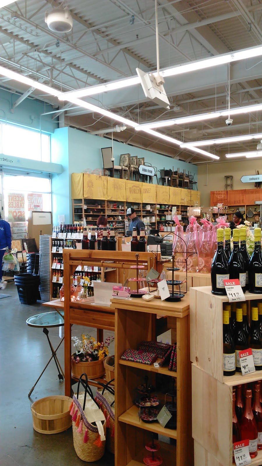 The Landing | 828 N 10th Pl, Renton, WA 98057, USA | Phone: (425) 228-2150