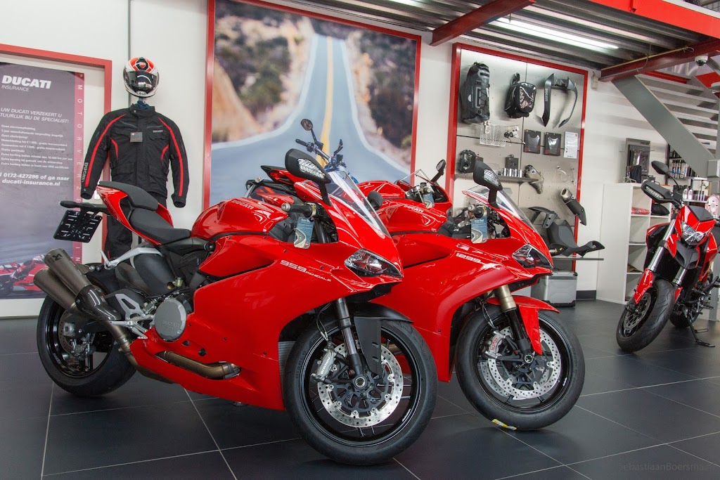 Star Twin Motors BV | Kanaal Zuid 484, 7371 GL Loenen, Netherlands | Phone: 055 505 1329