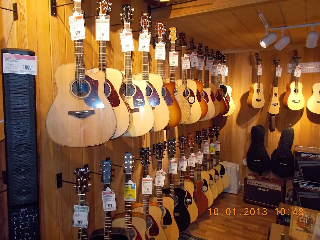 Guitar Center | 258 Daniel Webster Hwy Suite 4, Nashua, NH 03060, USA | Phone: (603) 891-5777