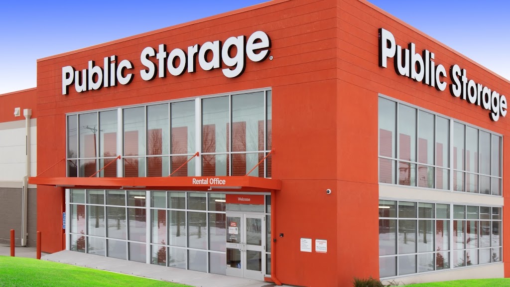 Public Storage | 3735 Sibley Memorial Hwy, Eagan, MN 55122, USA | Phone: (651) 968-8609