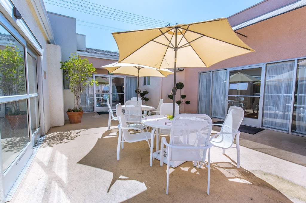 Windsor Terrace Healthcare Center | 7447 Sepulveda Blvd, Van Nuys, CA 91405, USA | Phone: (818) 787-3400