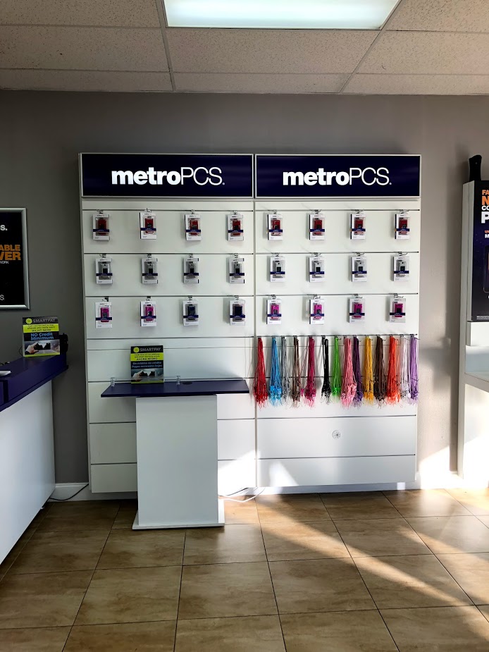 Metro by T-Mobile | 1766 22nd St S, St. Petersburg, FL 33712 | Phone: (727) 822-9161