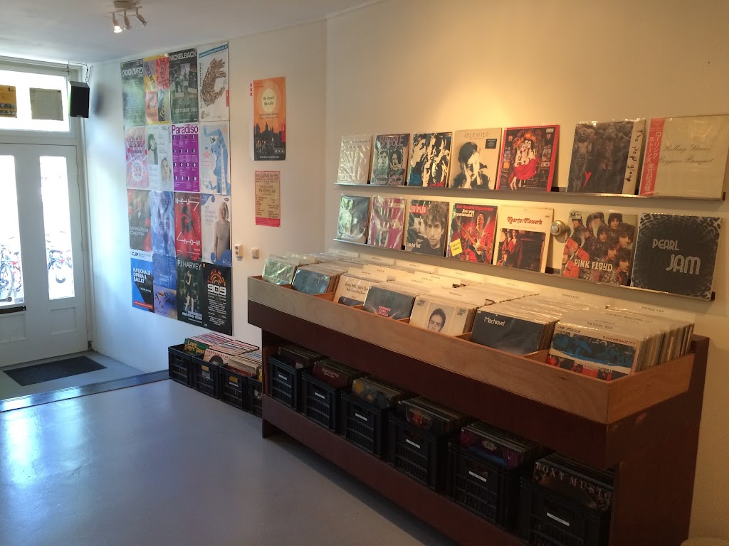 City Records - Second Hand Vinyl LPs and 45s | Geldersekade 100A, 1012 BM Amsterdam, Netherlands | Phone: 06 21218091