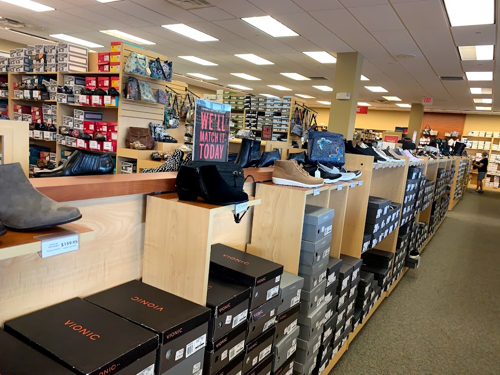 Peltz Shoes | 5275 University Pkwy, University Park, FL 34201, USA | Phone: (941) 355-1010