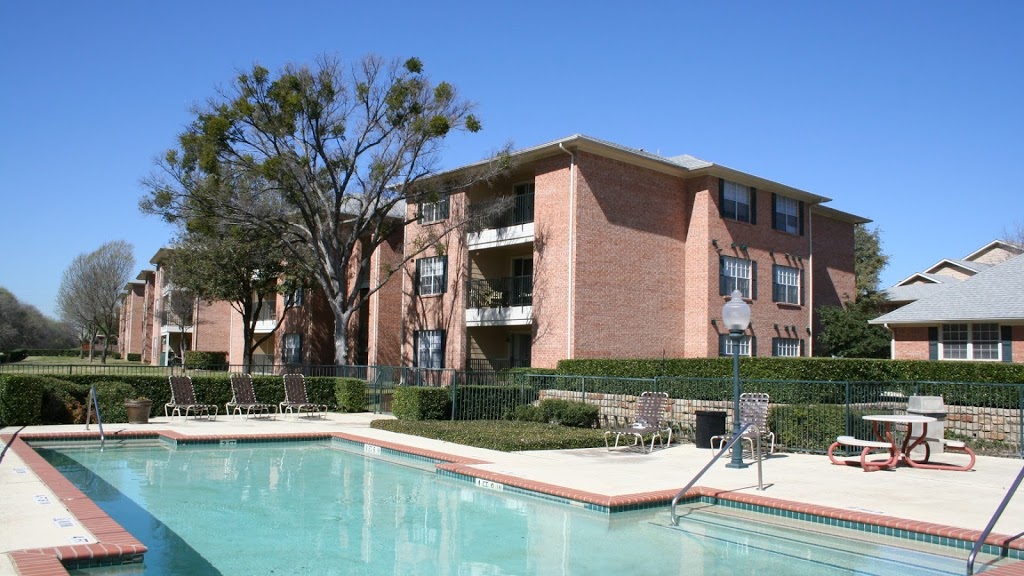 Valley Ridge Apartments | 1000 Valley Ridge Blvd, Lewisville, TX 75077, USA | Phone: (972) 219-5500