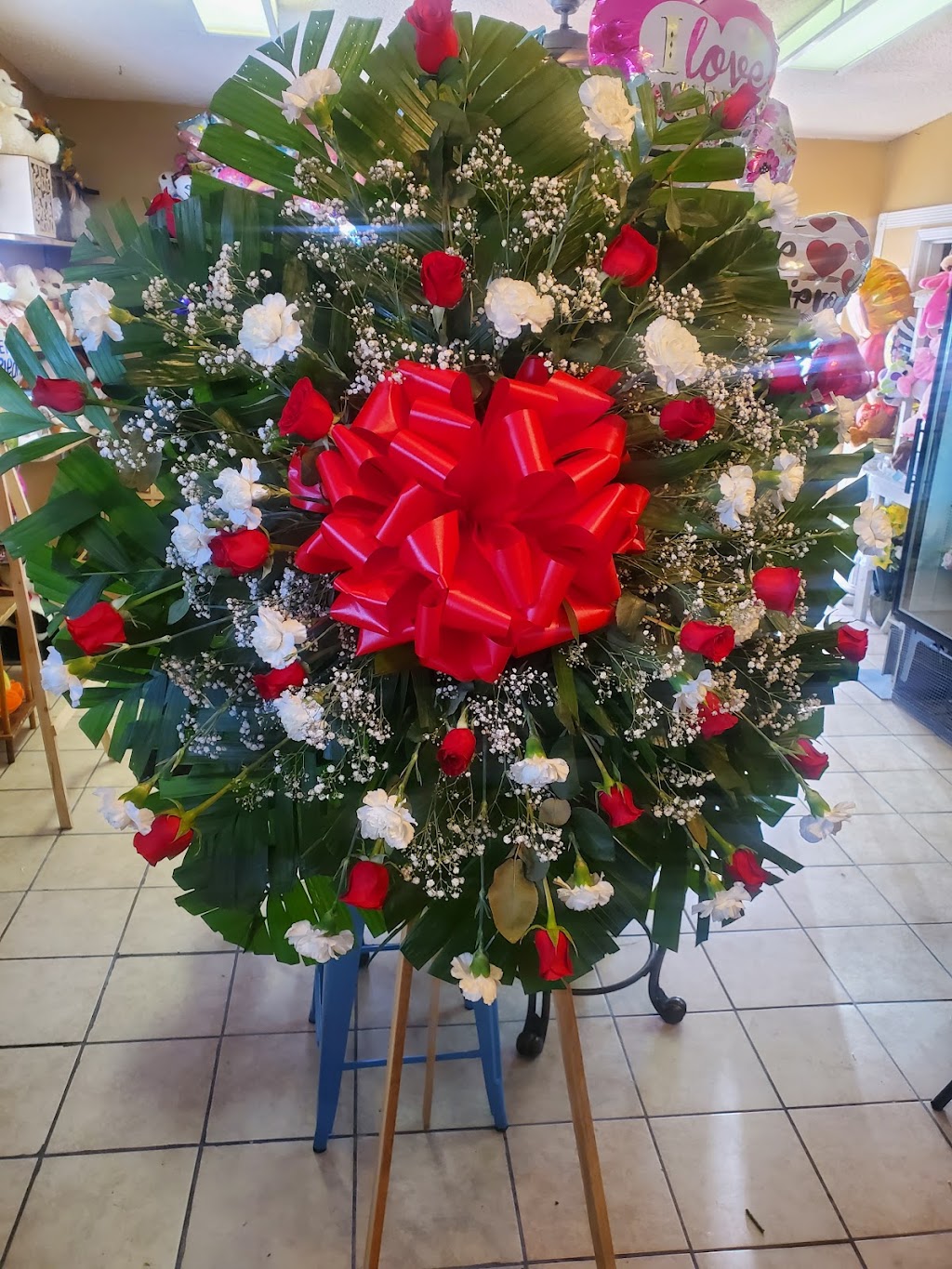 ESMERALDAS FLOWERS SHOP. | 705 Fabens Rd Int. #0, Fabens, TX 79838, USA | Phone: (915) 875-7218