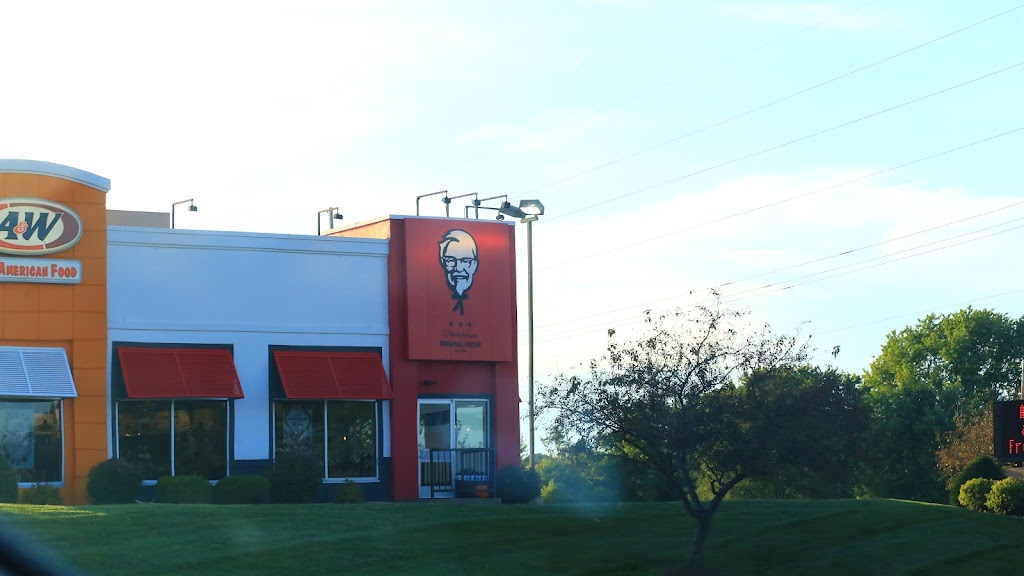 KFC | 900 US-12, Baraboo, WI 53913, USA | Phone: (608) 356-0747