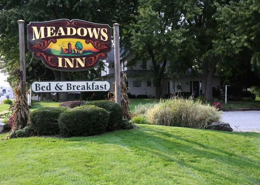 Meadows Inn Bed & Breakfast | 12013 US-20, Middlebury, IN 46540, USA | Phone: (574) 825-3913