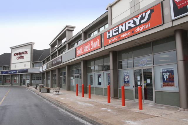 Henrys Camera | 3155 Howard Ave Unit 15, Windsor, ON N8X 4Y8, Canada | Phone: (519) 250-3113