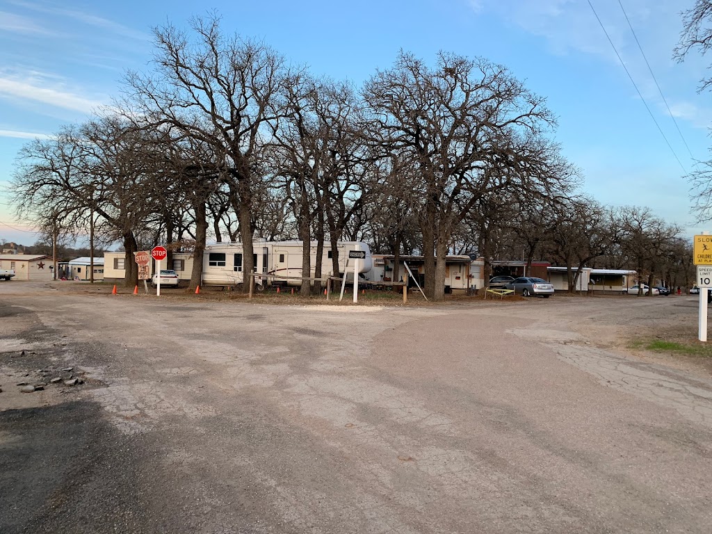 Ranch Oaks Mobile Home Park | 3308 FM2280 #32, Cleburne, TX 76031, USA | Phone: (682) 226-6681