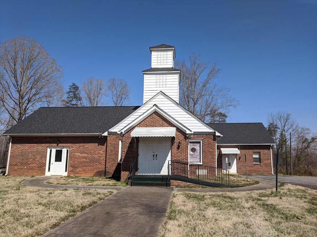 Tabernacle United Church Of Christ | 4245 Courtney-Huntsville Rd, Yadkinville, NC 27055, USA | Phone: (336) 463-2340