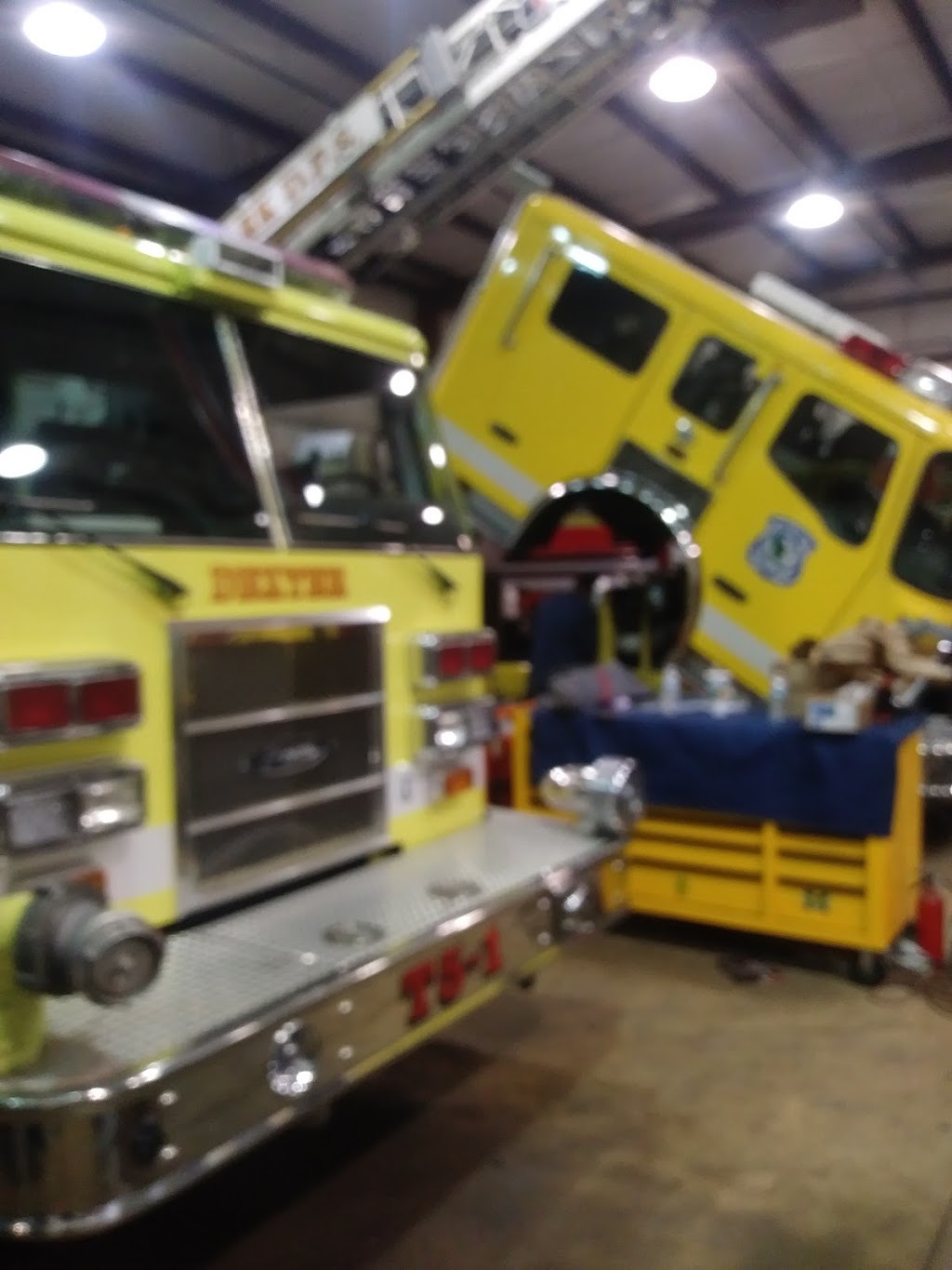 R & R Fire Truck Repair Inc | 751 Doheny Dr, Northville, MI 48167, USA | Phone: (248) 344-4443