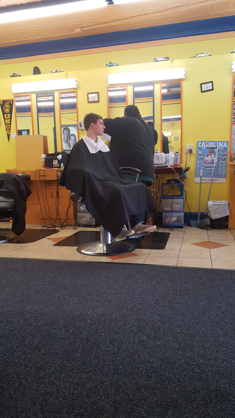 Big Daddys Hair Care Center | 1247 E Webb Ave, Burlington, NC 27217, USA | Phone: (336) 226-7300