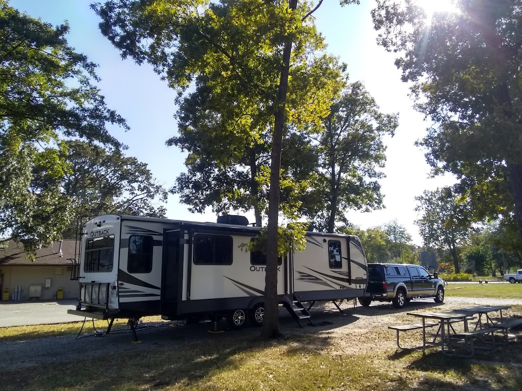 Rockahock Campground | 1428 Outpost Rd, Lanexa, VA 23089, USA | Phone: (804) 966-8362