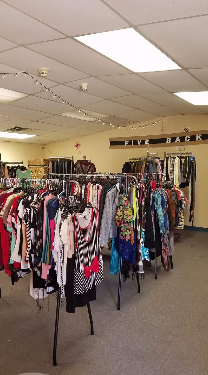 Five Back Thrifty Boutique | 4341 W Bell Rd, Glendale, AZ 85308, USA | Phone: (602) 281-5481