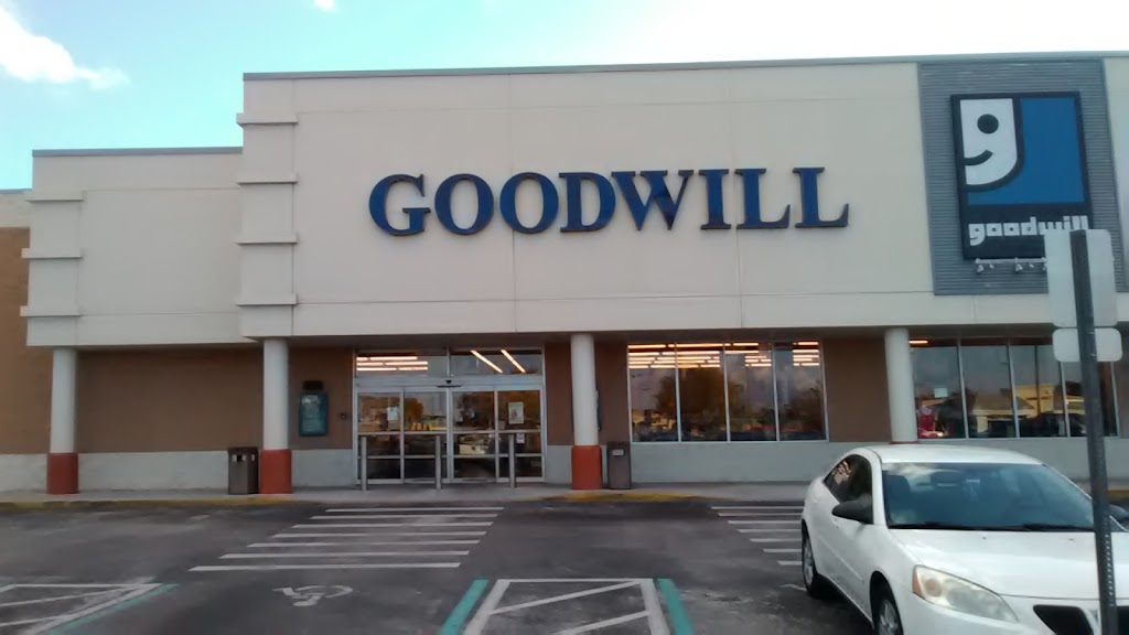 Goodwill - Leesburg | 10600 US-441, Leesburg, FL 34788, USA | Phone: (352) 404-7755