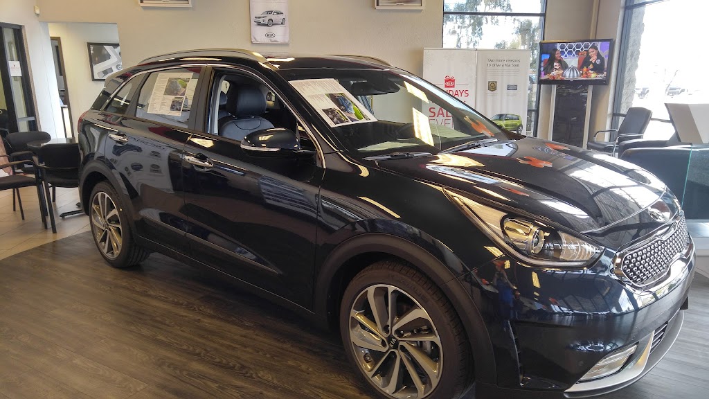 Ken Garff Kia | 2121 E Bell Rd, Phoenix, AZ 85022 | Phone: (602) 313-2300