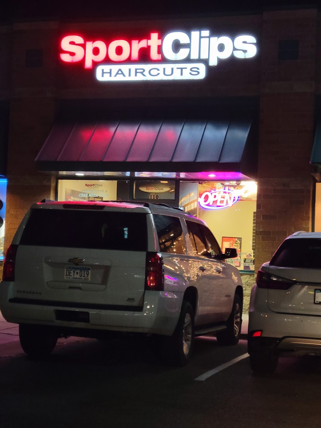 Sport Clips Haircuts of Rogers | 13545 Northdale Blvd Suite 10, Rogers, MN 55374, USA | Phone: (763) 432-2106