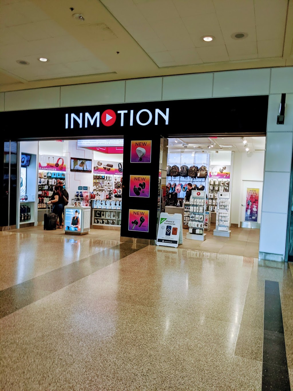 InMotion | Austin-Bergstrom International Airport, Just past the TSA Checkpoint, 3600 Presidential Blvd #1, Austin, TX 78719, USA | Phone: (512) 470-6614