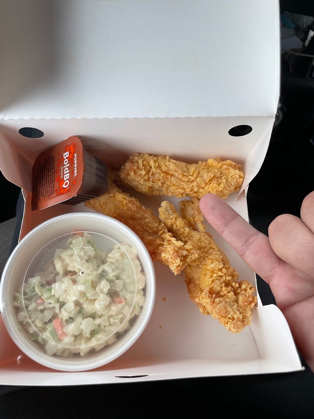 Popeyes Louisiana Kitchen | 8090 Toll Road, Howe, IN 46746, USA | Phone: (260) 336-7900