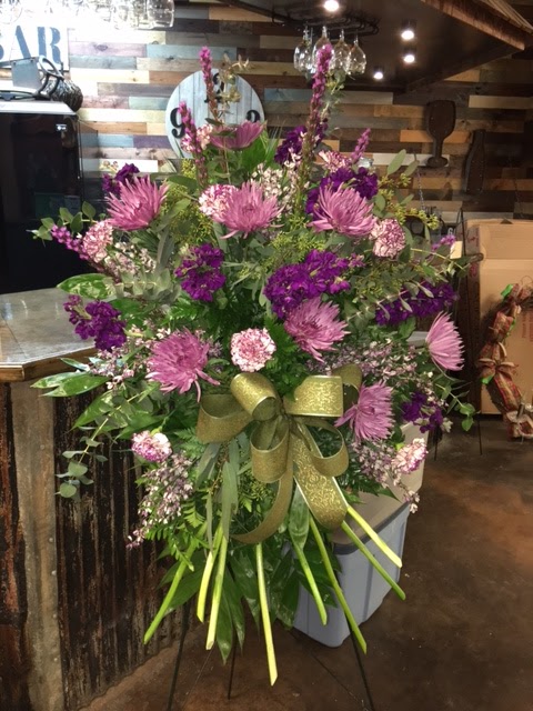 Britt’s Floral | 718 Commerce St, Refugio, TX 78377, USA | Phone: (361) 688-9162