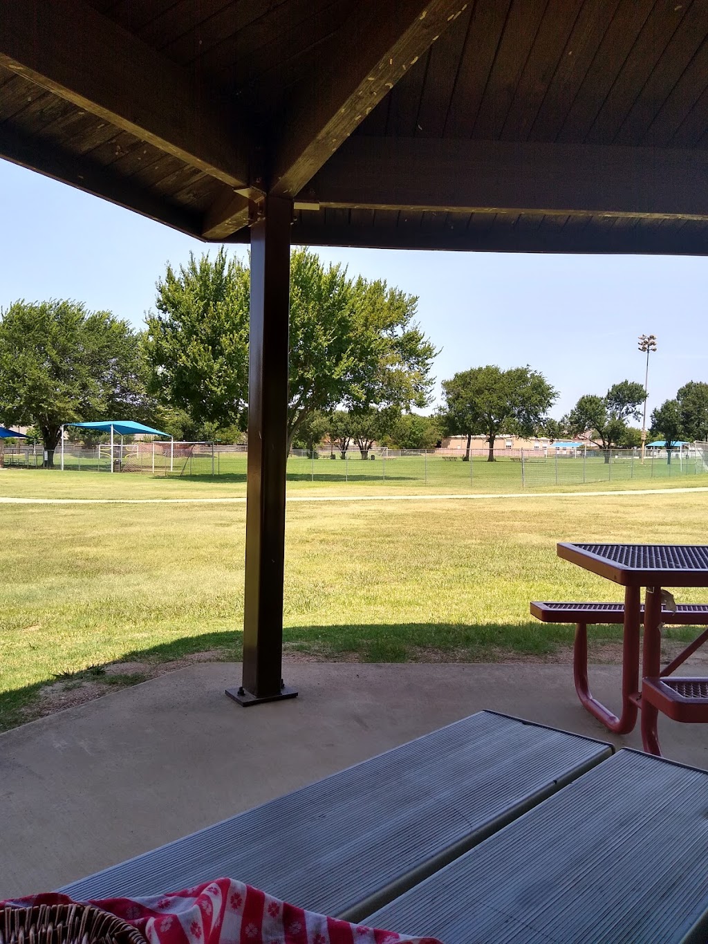 Stormie Jones Park | 2700 Brasher Ln, Bedford, TX 76021, USA | Phone: (817) 952-2300