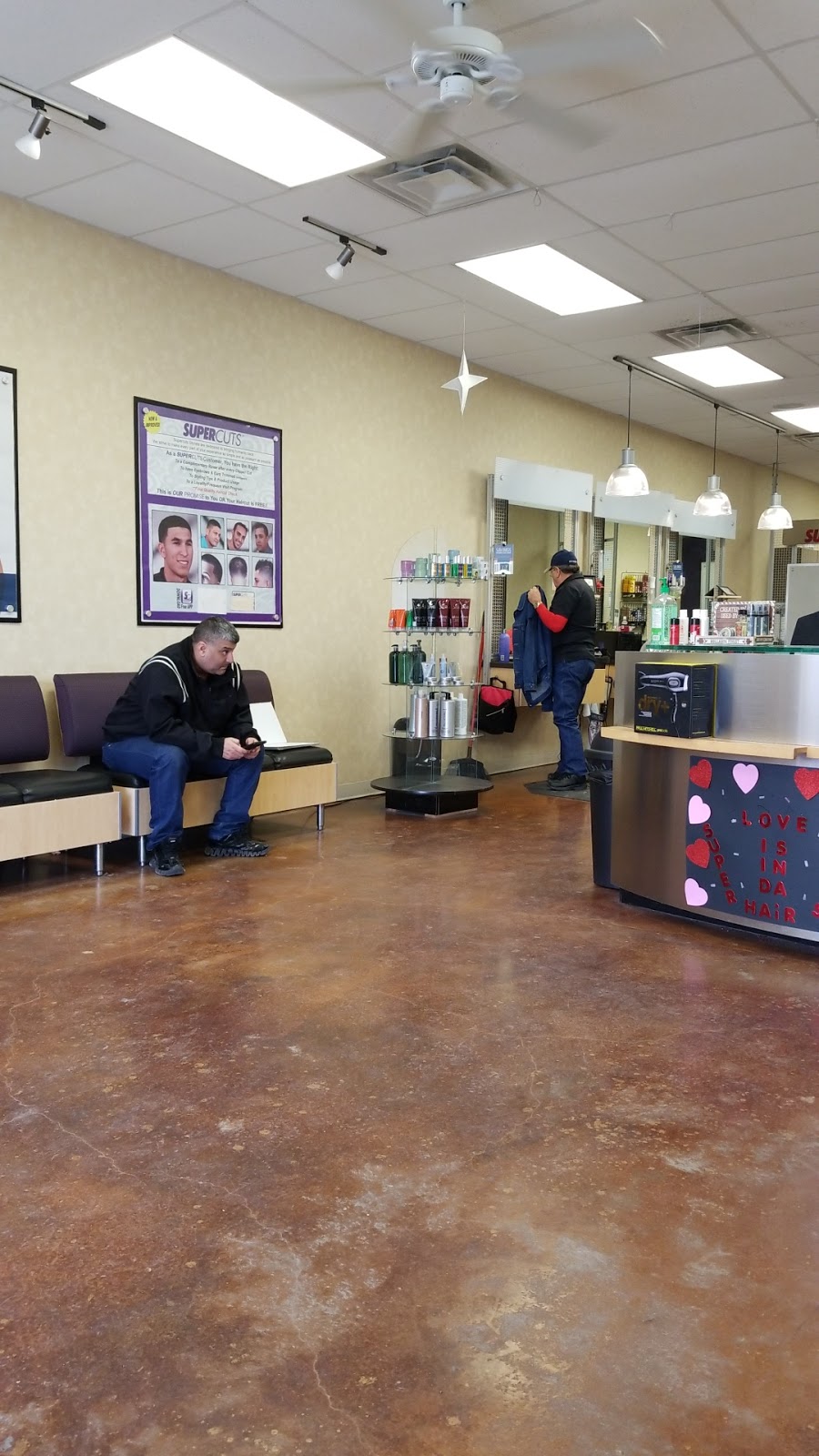 Supercuts | 2521 E Main St Ste 102, Alice, TX 78332, USA | Phone: (361) 664-3000