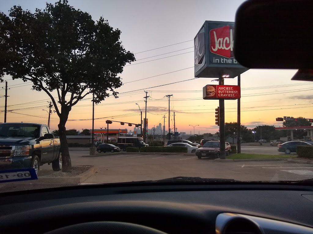 Jack in the Box | 1301 N Hampton Rd, Dallas, TX 75208, USA | Phone: (214) 941-1484