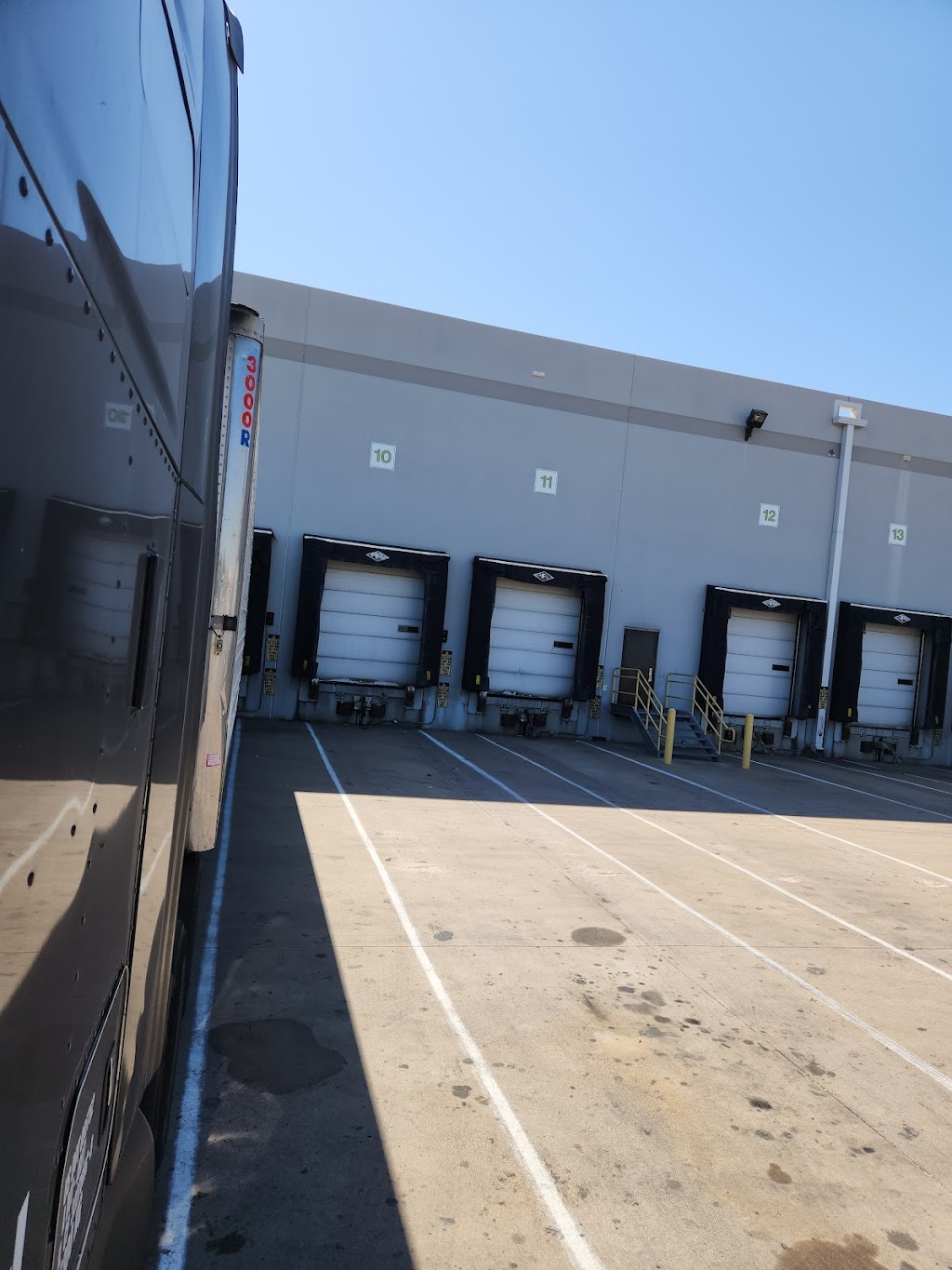 Americold Logistics Meacham Ft Worth | 350 Meacham Blvd, Fort Worth, TX 76106, USA | Phone: (817) 806-3400