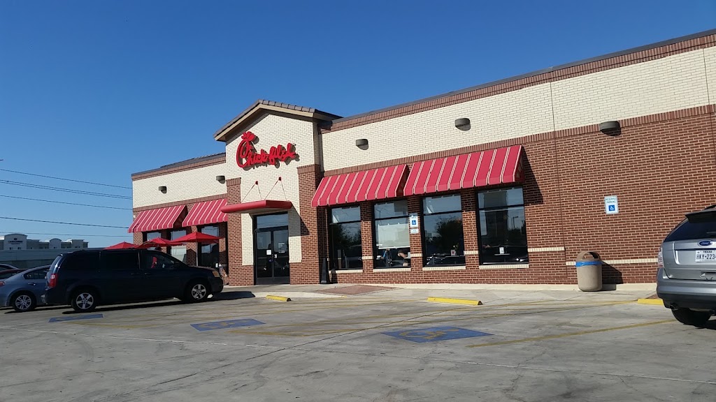 Chick-fil-A | 2213 S Interstate 35, San Marcos, TX 78666, USA | Phone: (512) 392-5771