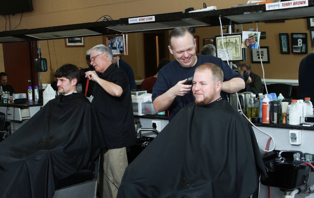 Clemmons Barbershop | 2721 Lewisville Clemmons Rd, Clemmons, NC 27012, USA | Phone: (336) 766-9011