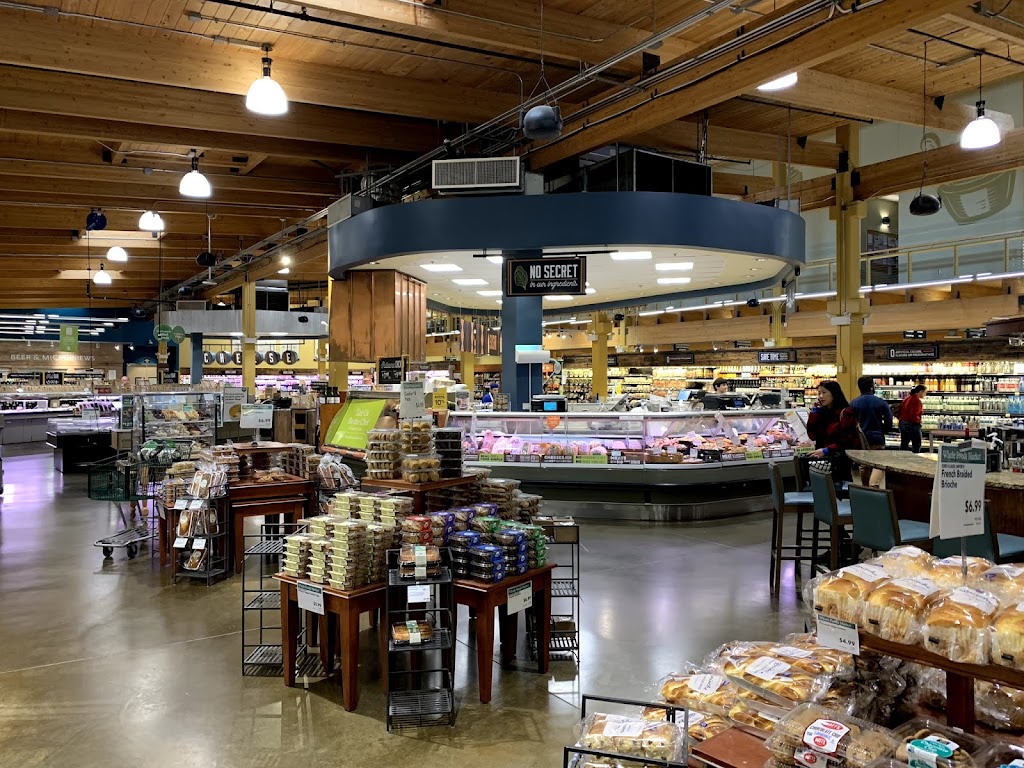 Whole Foods Market | 10020 Regency Cir, Omaha, NE 68114, USA | Phone: (402) 393-1200