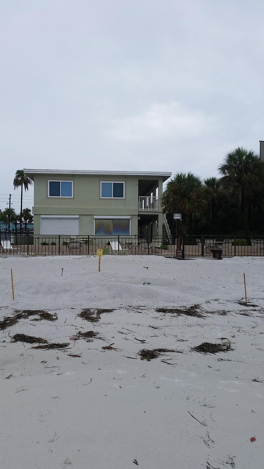 Marwick Beach Vacation Rental #11 | 16850 Gulf Blvd Unit #11, North Redington Beach, FL 33708 | Phone: (813) 920-0312