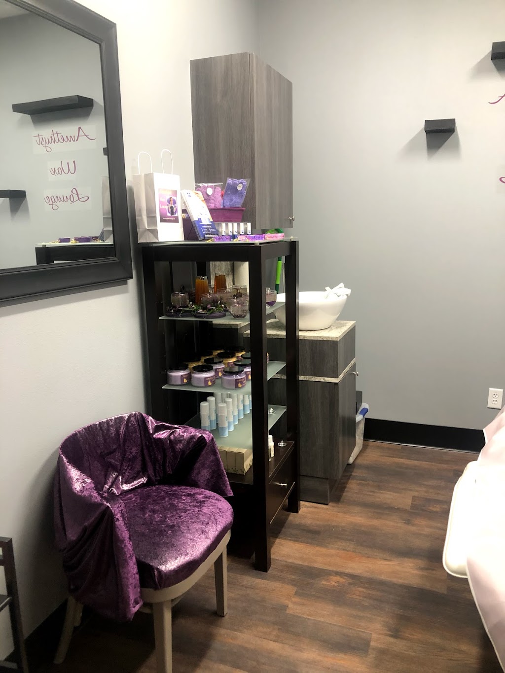 Amethyst Wax Lounge | 1534 W Brandon Blvd # 7, Brandon, FL 33511, USA | Phone: (813) 693-5500