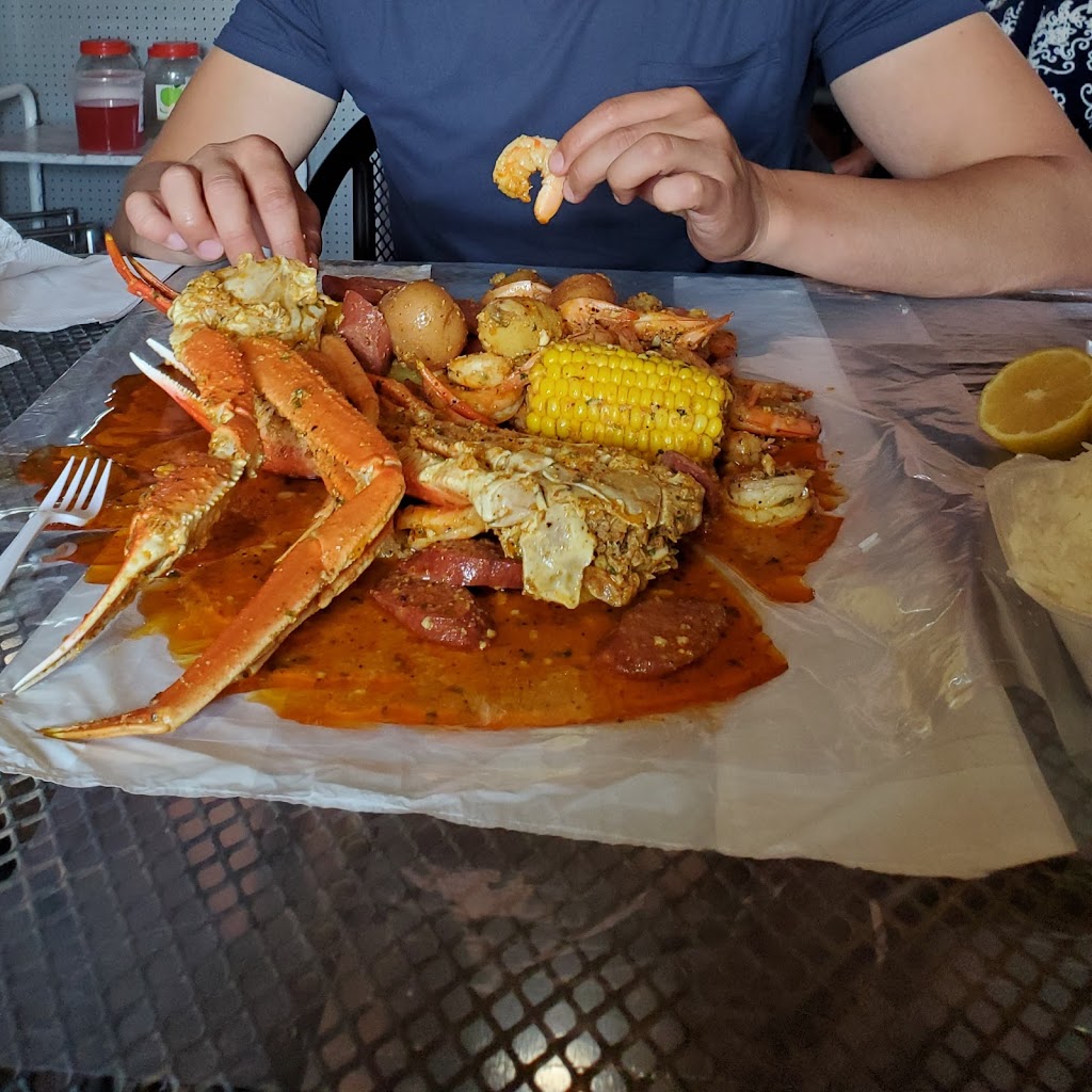 The Crackin Crab | 106 S 1st St, Brownfield, TX 79316, USA | Phone: (806) 332-5214