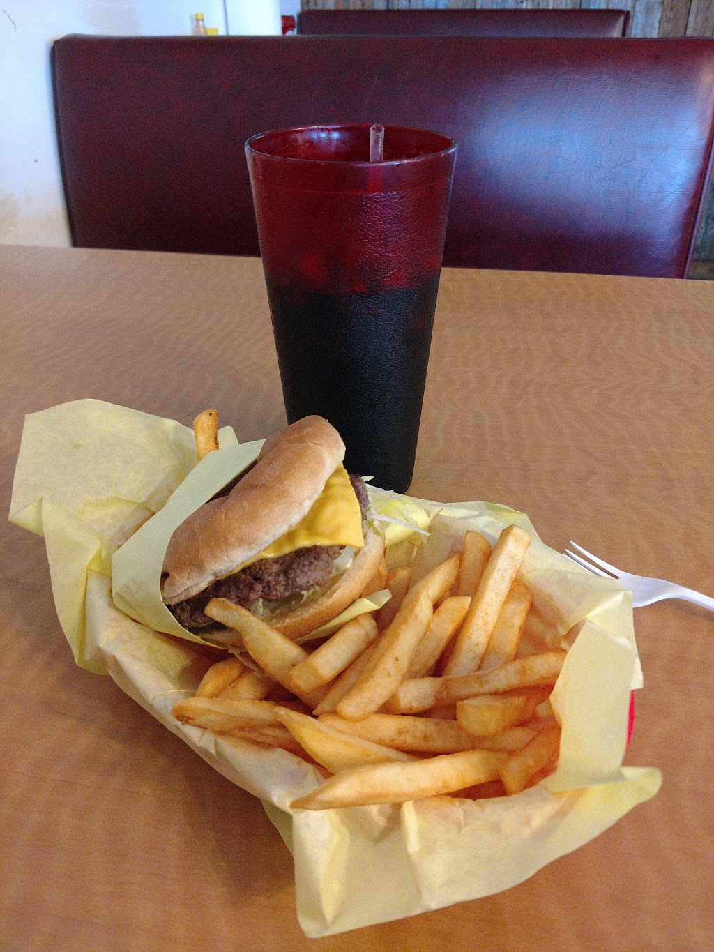 Dales Old Fashion Hamburgers | 501 E TX-276, West Tawakoni, TX 75474, USA | Phone: (903) 447-2448