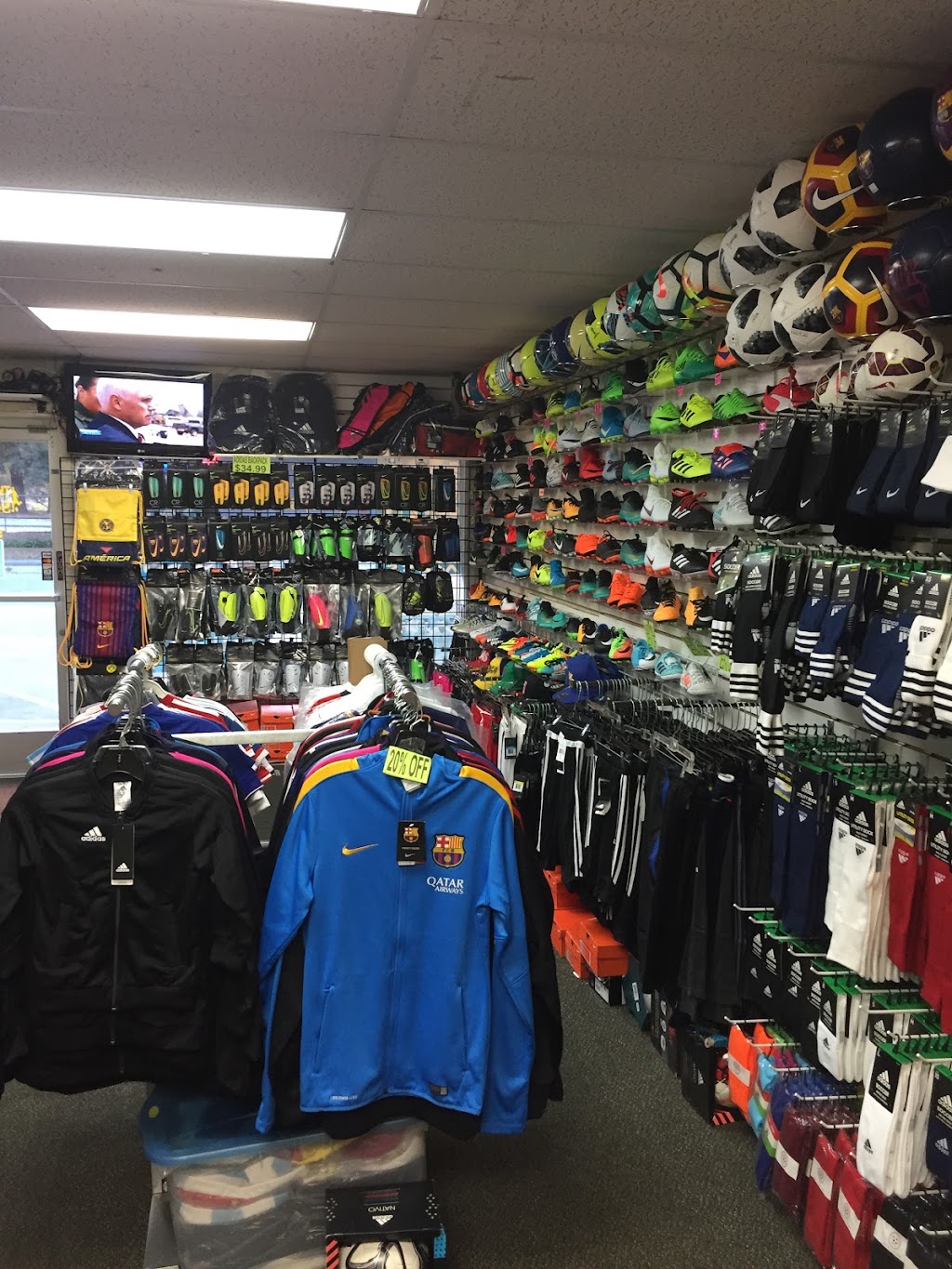 The Willow Soccer | 728 Willow Rd B, Menlo Park, CA 94025, USA | Phone: (650) 326-6935