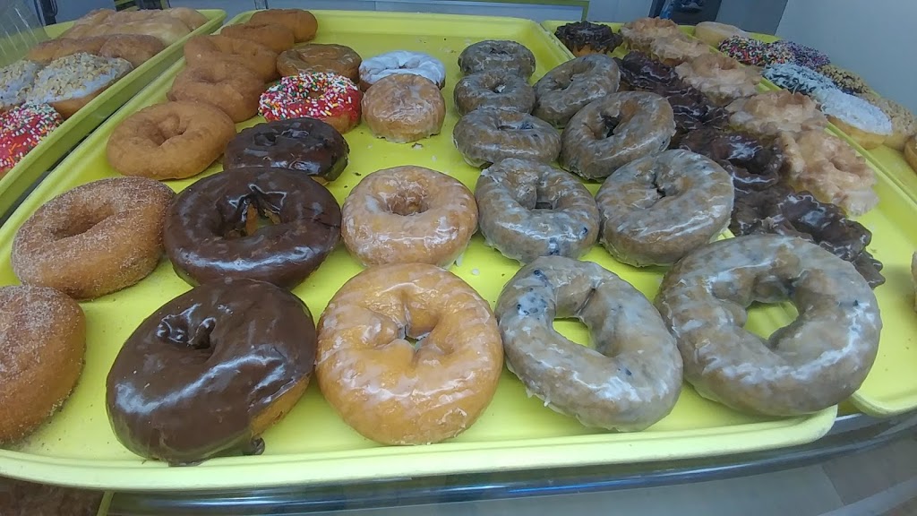 Lucys Donuts 2 | 1345 FM1187 #109, Mansfield, TX 76063, USA | Phone: (817) 473-2838