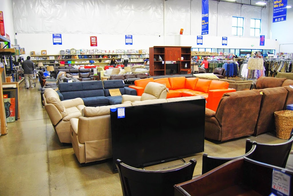 Big Box Outlet Store | 4400 E Commerce Way #300, Sacramento, CA 95834, USA | Phone: (916) 640-0404