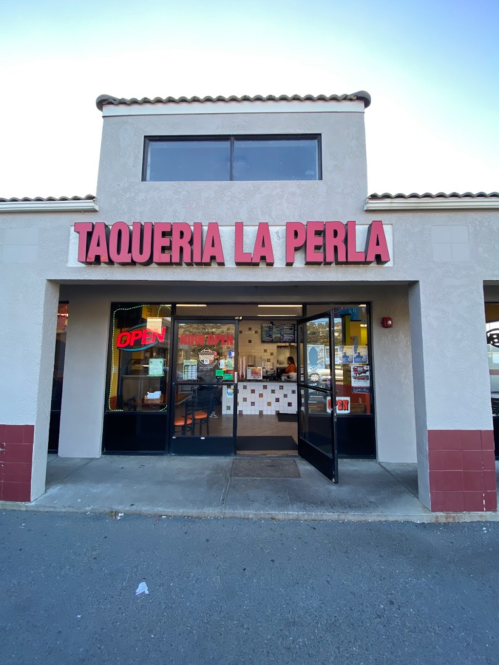 Taquería La Perla | 330 Palmetto Ave ste a, Pacifica, CA 94044, USA | Phone: (650) 359-1669