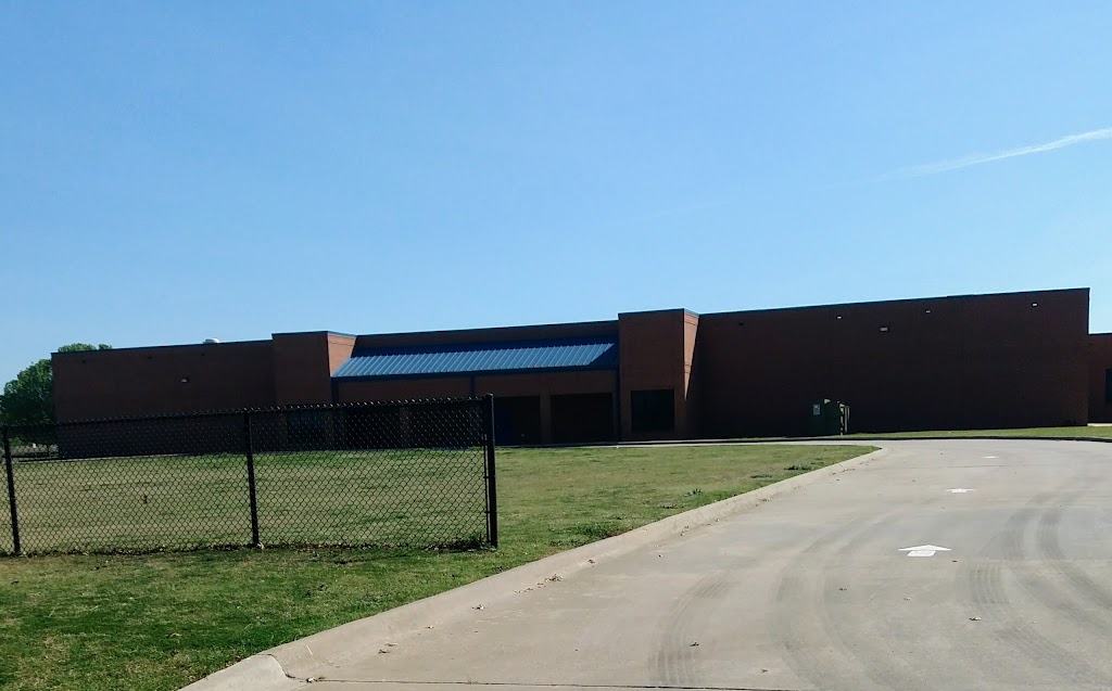 Clear Creek Intermediate School | 1901 S Stemmons St, Sanger, TX 76266, USA | Phone: (940) 458-7476