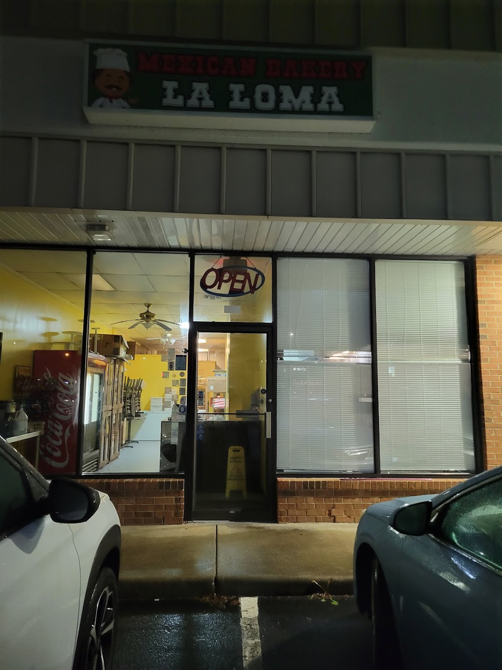 Mexican Bakery La Loma | Mount Pleasant Village, 1457 Mt Pleasant Rd #105, Chesapeake, VA 23322, USA | Phone: (757) 410-2532